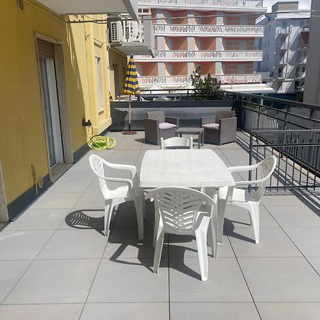 Residence Pace - Agenzia Cocal Каорле Экстерьер фото