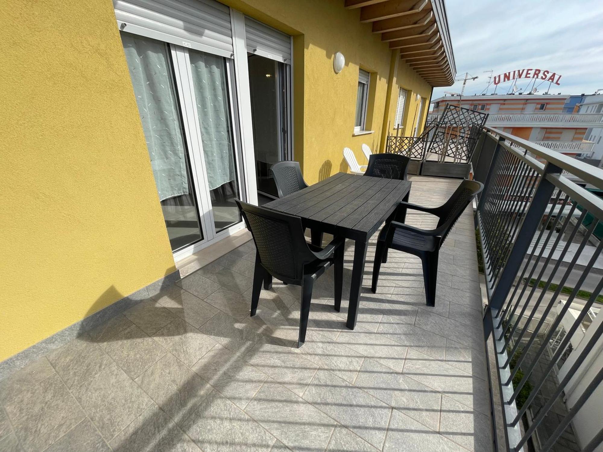 Residence Pace - Agenzia Cocal Каорле Экстерьер фото