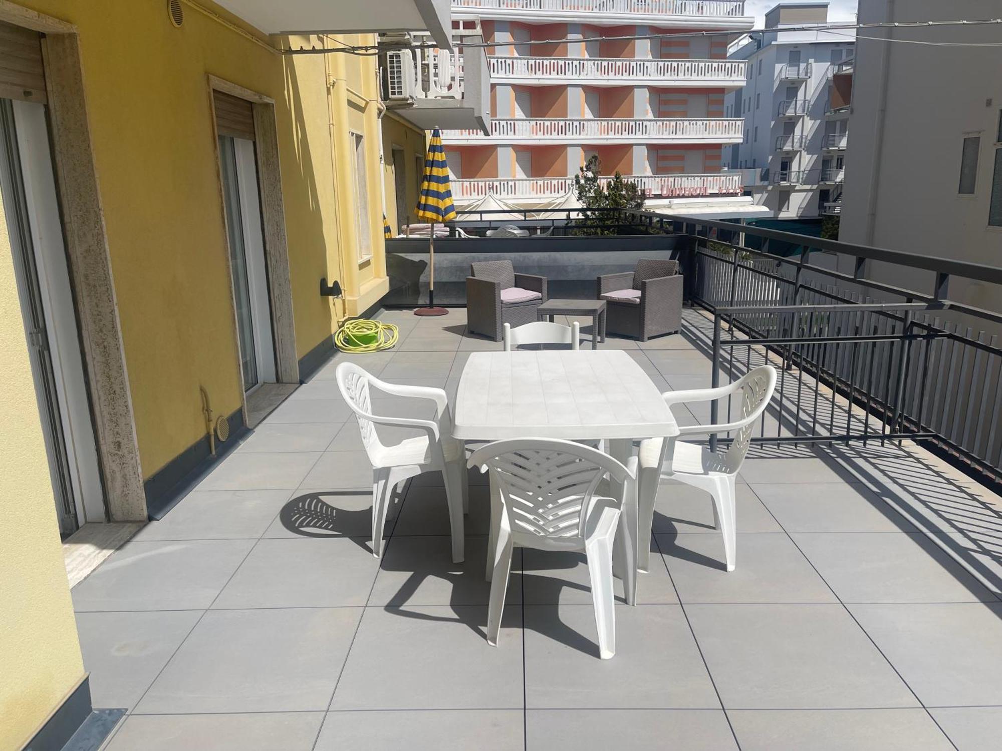 Residence Pace - Agenzia Cocal Каорле Экстерьер фото