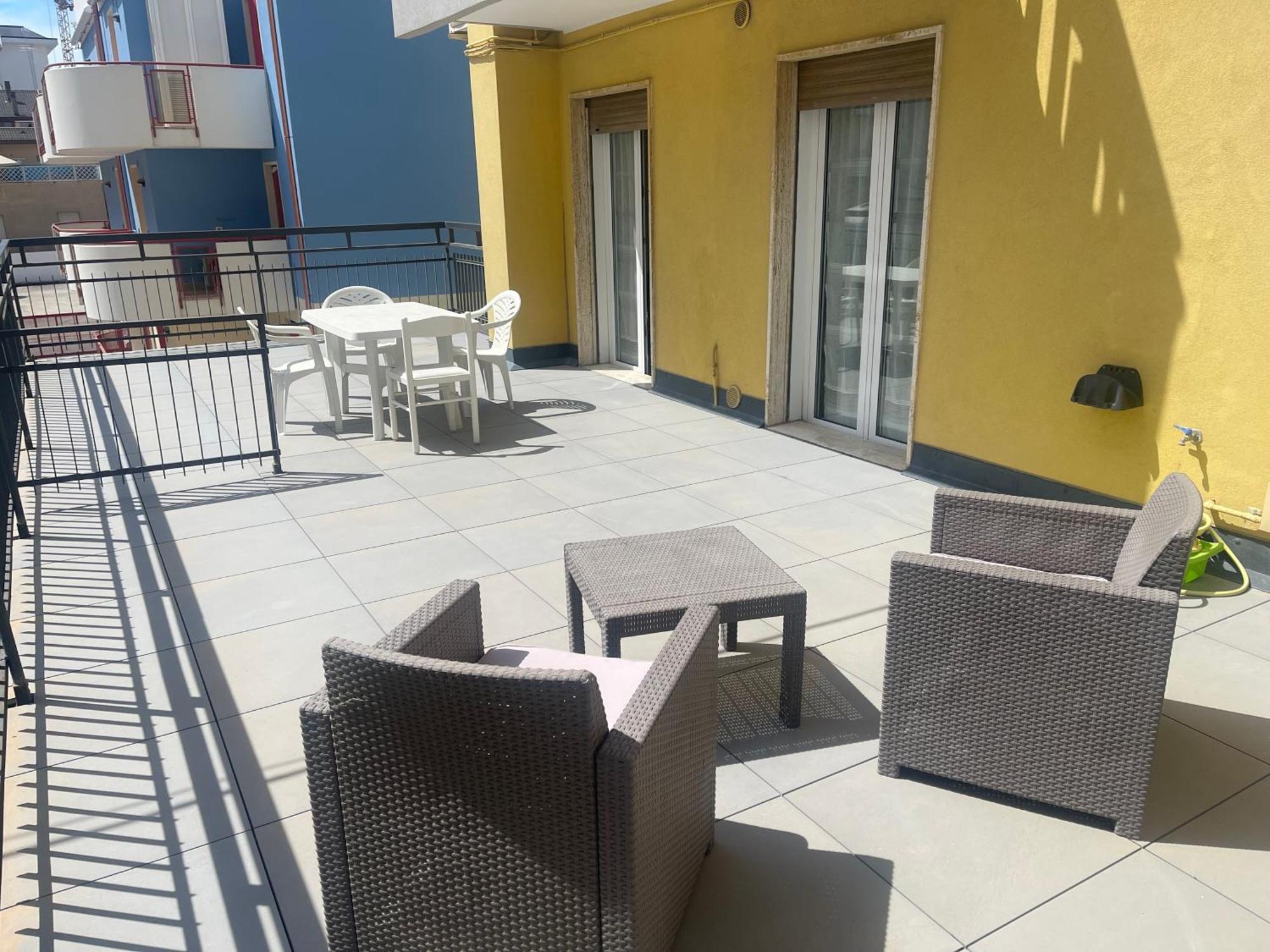 Residence Pace - Agenzia Cocal Каорле Экстерьер фото